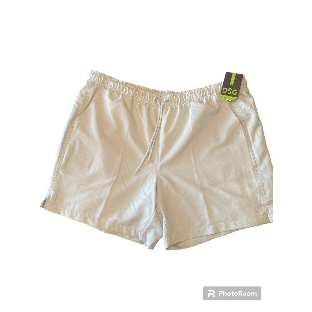 New DSG men’s size 2xl mint 6 inch rec short